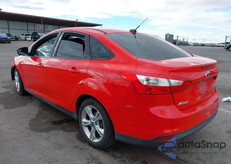 2013 Ford Focus Se z USA, uszkodzony, nr VIN 1FADP3F28DL234002